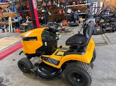Ride on lawn mower