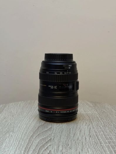 Canon 24-105 f4 I.S. L lens