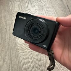 Canon S90