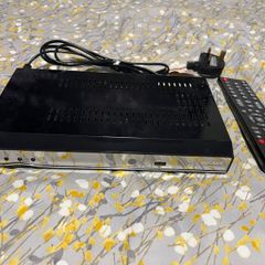 Walker WP645TS-HD Saorview Combi Box