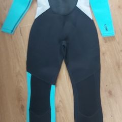 wetsuit
