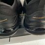 New Skechers runners mens in box Image 3