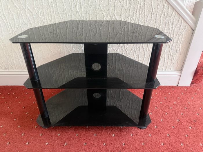 Tempered Glass TV / HiFi Stand