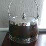 Coopered biscuit barrel. Image 2