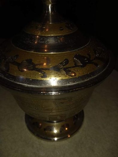 Vintage lovely brass pot and lid 15 cm. tall with lid &10.7cm. wide.