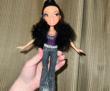 Bratz Forever Diamondz Jade Doll Original Outfit MGA