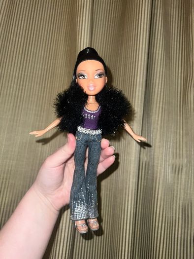 Bratz Forever Diamondz Jade Doll Original Outfit MGA