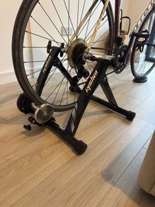 INSKY Bike Turbo Trainer Indoor Roller Excellent Condition