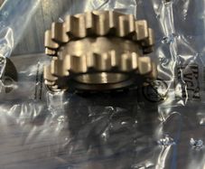 New Vw Seat Beetle Cabrio Bettle Cc Eos Golf Chain Sprocket 03c105209ar Genuine