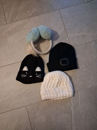 Childrens hats/hats winter