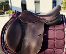 16.5 inch Pessoa Showjumping Saddle, like new