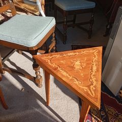 Vintage Italian triangle musical side table