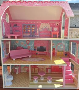Dolls' house