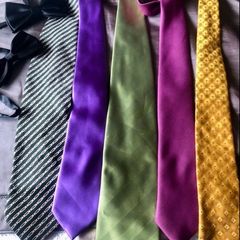 Selection of ties and bow ties