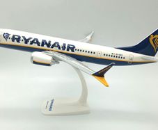 Boeing 737 MAX 8 Ryanair EI-HGT Free Post