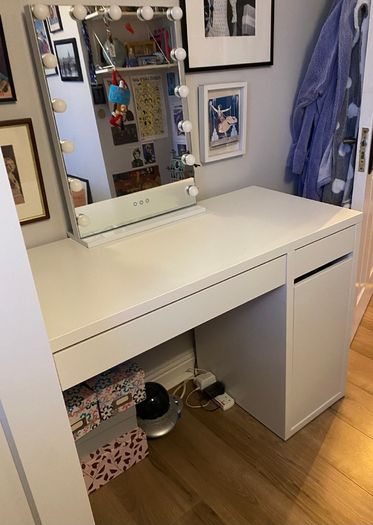 Dressing table, desk
