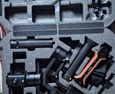 DJI Ronin-S 3-Axis Gimbal Kit + SmallRig Handle + Case - EUR 200