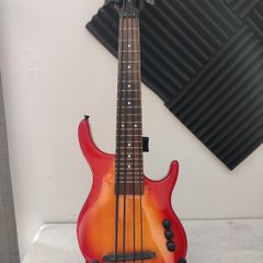 Kala U-Bass solid body (Sunburst) - plus bag