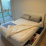 King bed Image 4