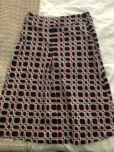 skirt river island size 8-10