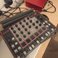 Akai Rhythm Wolf