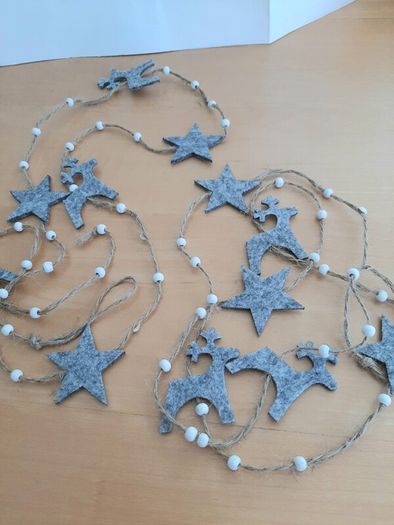 2026 Grey felt reindeer pendants