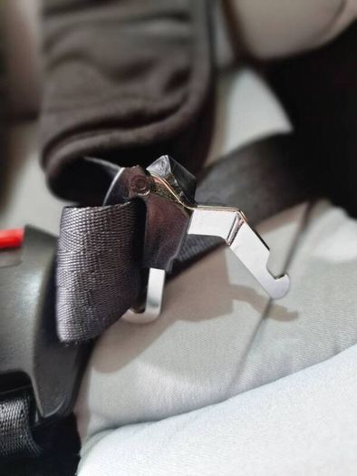 My Babiie Birth to 4 yo car seat Damaged