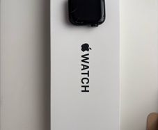 Apple Watch SE (2025) GPS Black Cracked Screen Fully Working Boxed
