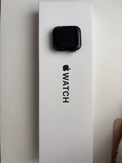 Apple iPhone 16e + Apple Watch SE 2025 GPS Bundle Fully Working Read Description