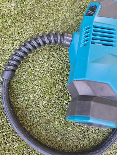 Makita DMP180 (DMP180Z) 18V LXT Cordless Inflator.