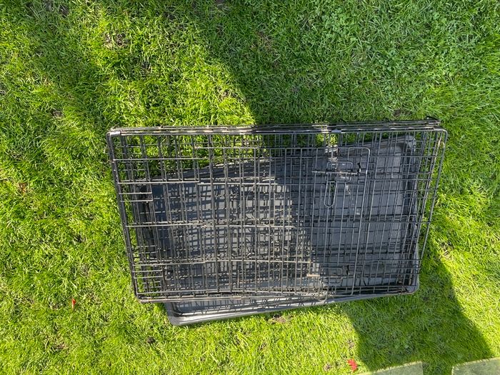Dog crate