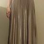 Pleated skirt can be worn from both side Image 2