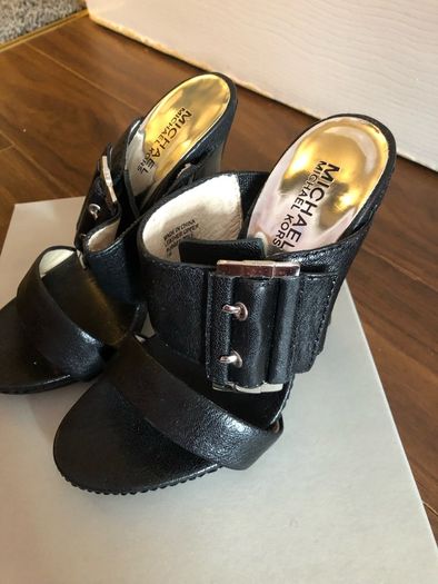 Michael Kors shoes new ,size 7M