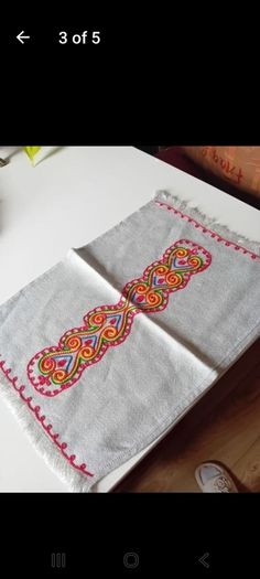 5 x vintage embroidered placemats