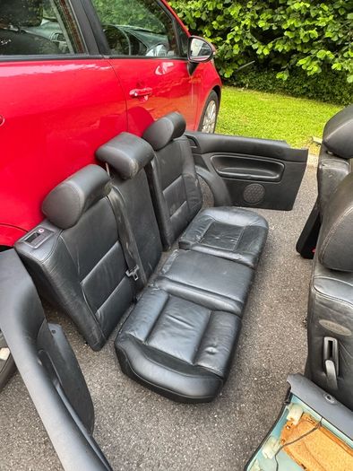 Mk4 golf 3 doorl heated  leather seats and door cards and arm rest