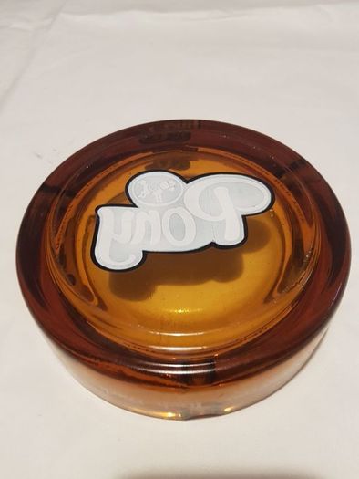 Vintage pony ashtray,,from 1960s vintage, collectors item,,good condition, 2 little chips ,,but hard to see ,,overall good condition,,price includes post to anywhere in ireland  by certificate proof of post  thank you, hard to come by ,