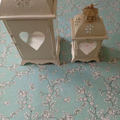 2 lanterns