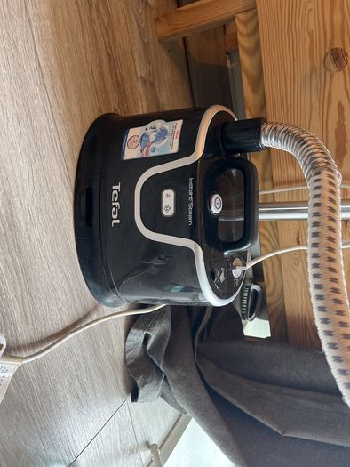 Nearly brand new Tefal Instant Steam