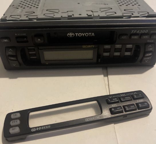 Toyota TF4300 Single DIN Vintage Radio Cassette Player