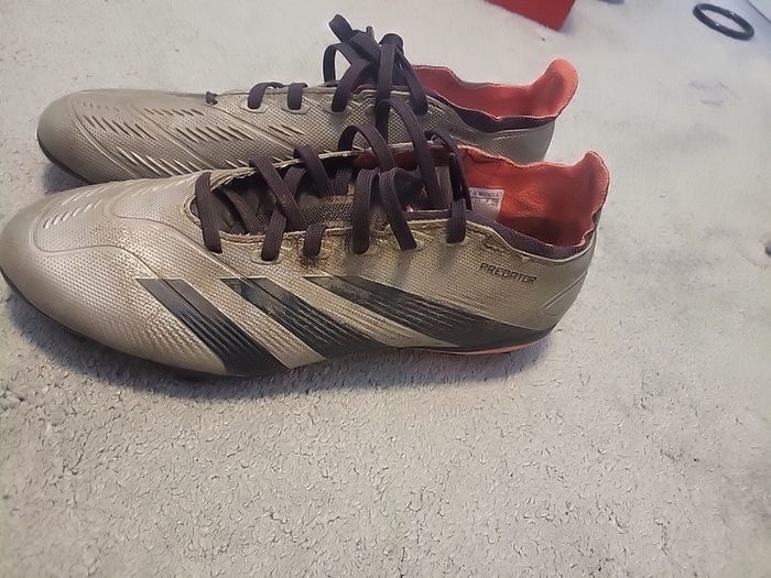 Adidas predators size 7