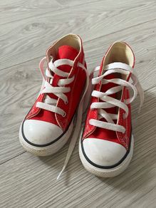 Converse All Star size UK9 (Eur25)
