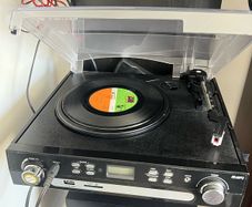 Vinyl players with Cassette & MP3