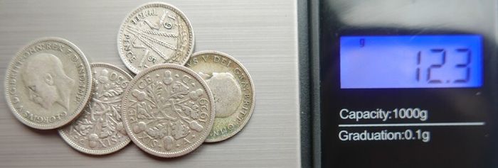 Vintage Silver Coins Six Pence 1921-1929-1930-1933 and 3 Pence 1951 12,3g