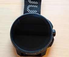 Suunto Race