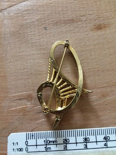 Brooch
