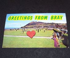 Ireland Postcard : The Putting Green , Greetings From Bray , Co. Wicklow - 1970s/80s