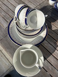 Vintage china pieces