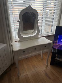 dressing table - free