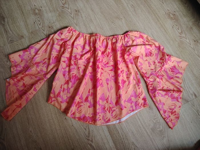 Blouse  Size 12-14