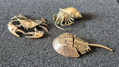 3 brass crabs,. Solid brass.